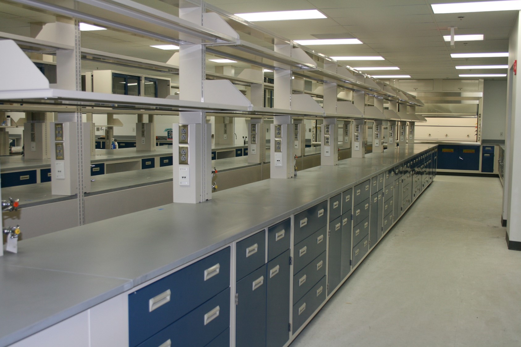 What is Laboratory Furniture?